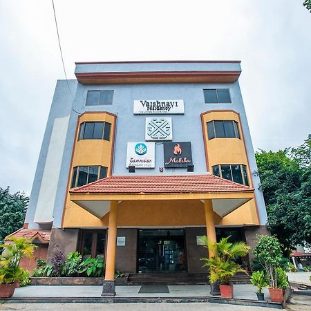 Oyo 18762 Vaishnavi Residency Hotel Bangalore Luaran gambar